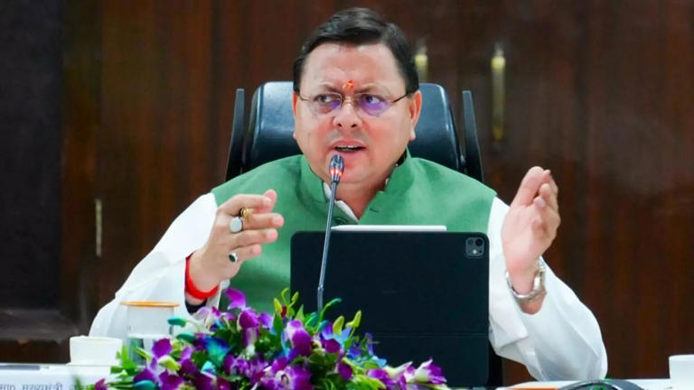 Uttarakhand News: धर्मांतरण विरोधी कानून से लेकर महिला सशक्तिकरण तक, सीएम धामी ने गिनाईं सरकार की उपलब्धियां, कहा- पुण्यभूमि को हर तरह से सुरक्षित रखने का किया प्रयास….. Uttarakhand News: धर्मांतरण विरोधी कानून से लेकर महिला सशक्तिकरण तक, सीएम धामी ने गिनाईं सरकार की उपलब्धियां, कहा- पुण्यभूमि को हर तरह से सुरक्षित रखने का किया प्रयास…..