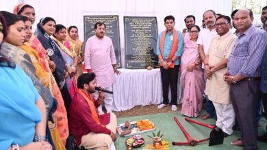 Uttarakhand News- संस्कृति और लोकपर्व को बढ़ावाः मुख्यमंत्री आवास में CM धामी ने बच्चों के साथ मनाया फूलदेई त्योहार, कहा- जीवन में हमेशा….. Uttarakhand News- संस्कृति और लोकपर्व को बढ़ावाः मुख्यमंत्री आवास में CM धामी ने बच्चों के साथ मनाया फूलदेई त्योहार, कहा- जीवन में हमेशा…..