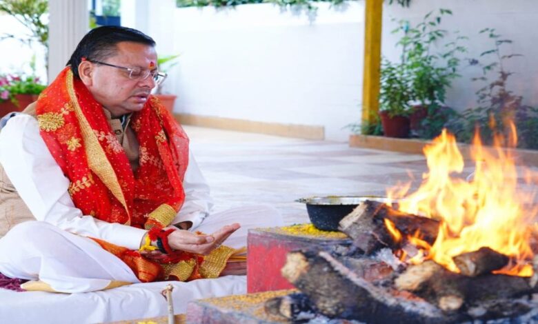Uttarakhand News: मुख्यमंत्री पुष्कर सिंह धामी ने चैत्र नवरात्र और नव संवत्सर 2083 की दी शुभकामनाएं, कहा- समाज में नारी के महत्व और सामर्थ्य को दर्शाता है ये पर्व….