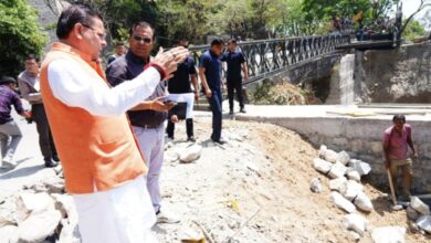 Mussoorie: सीएम धामी ने किया शिव मंदिर के निर्माणाधीन पुल का स्थलीय निरीक्षण, काम जल्द पूरा करने के निर्देश