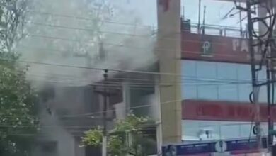 Panacea Hospital Fire: देहरादून के ICU में लगी आग, मरीजों में मची भगदड़, एक की मौत Panacea Hospital Fire: देहरादून के ICU में लगी आग, मरीजों में मची भगदड़, एक की मौत