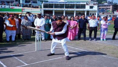 Uttarakhand News: पिथौरागढ़ को मिली नई खेल सौगात, CM धामी ने क्रिकेट स्टेडियम का किया लोकार्पण, मैदान में खेली बल्लेबाजी पारी….. Uttarakhand News: पिथौरागढ़ को मिली नई खेल सौगात, CM धामी ने क्रिकेट स्टेडियम का किया लोकार्पण, मैदान में खेली बल्लेबाजी पारी…..