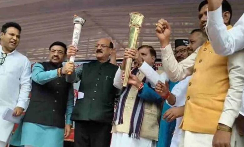 पीएम मोदी के 25 साल के सार्वजनिक जीवन पर उत्तराखंड में गूंजा सेवा का संकल्प, भाजपा ने निकाली सेवा ज्योति यात्रा